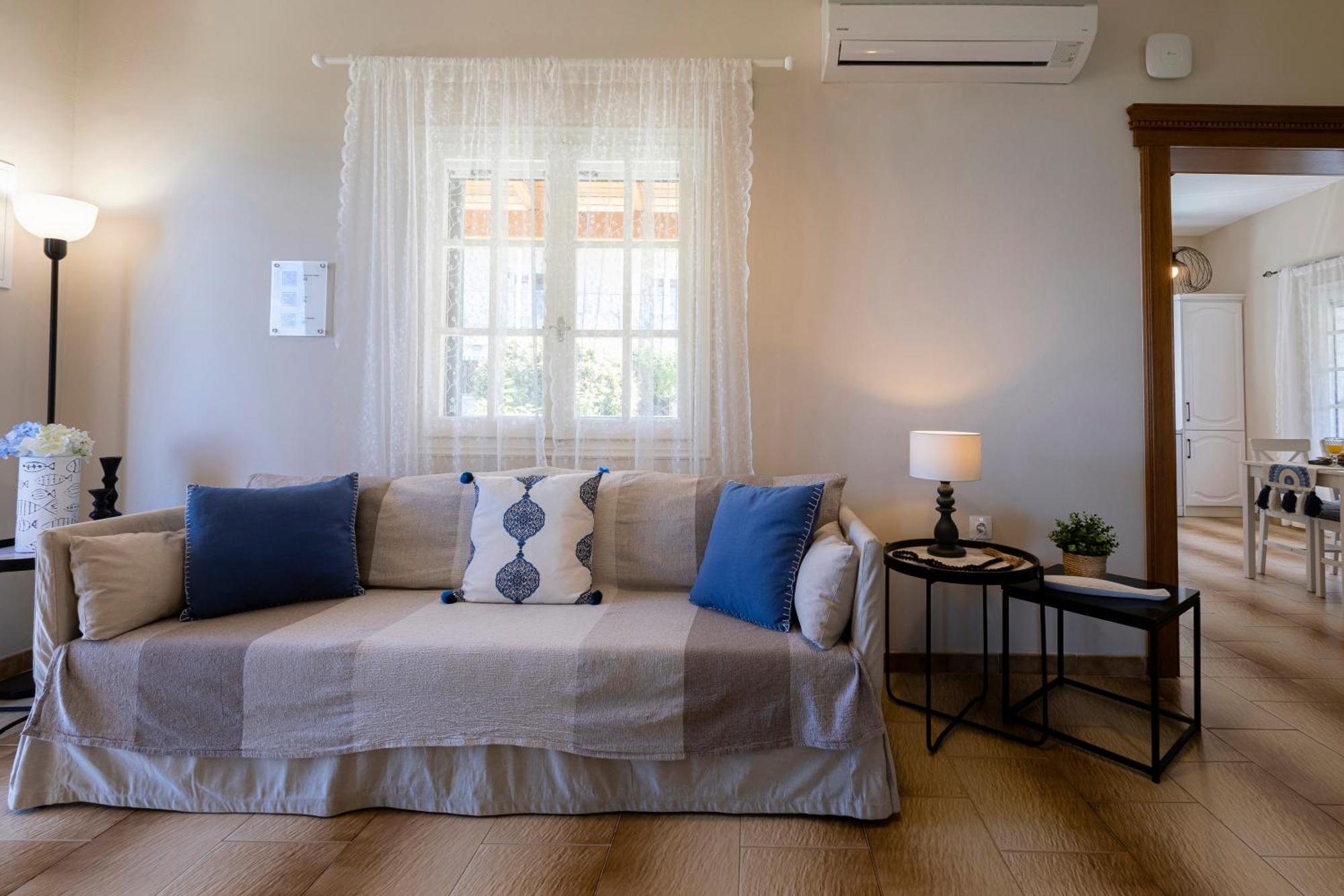 Alisachni Apartments Apraos Pokoj fotografie